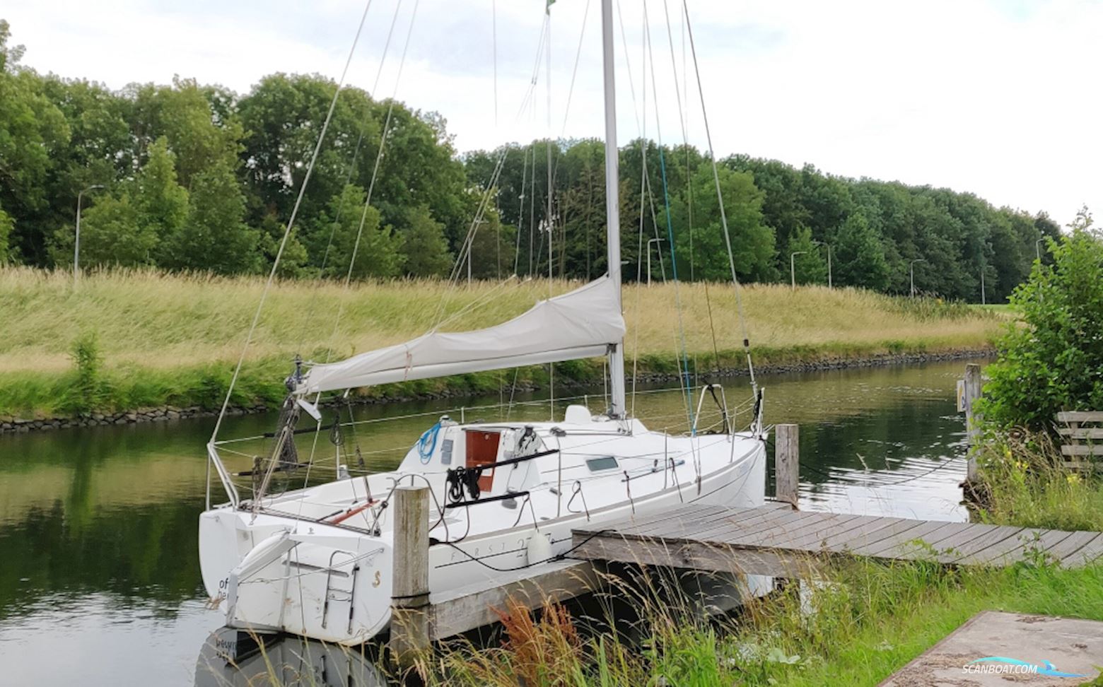Beneteau First 27.7