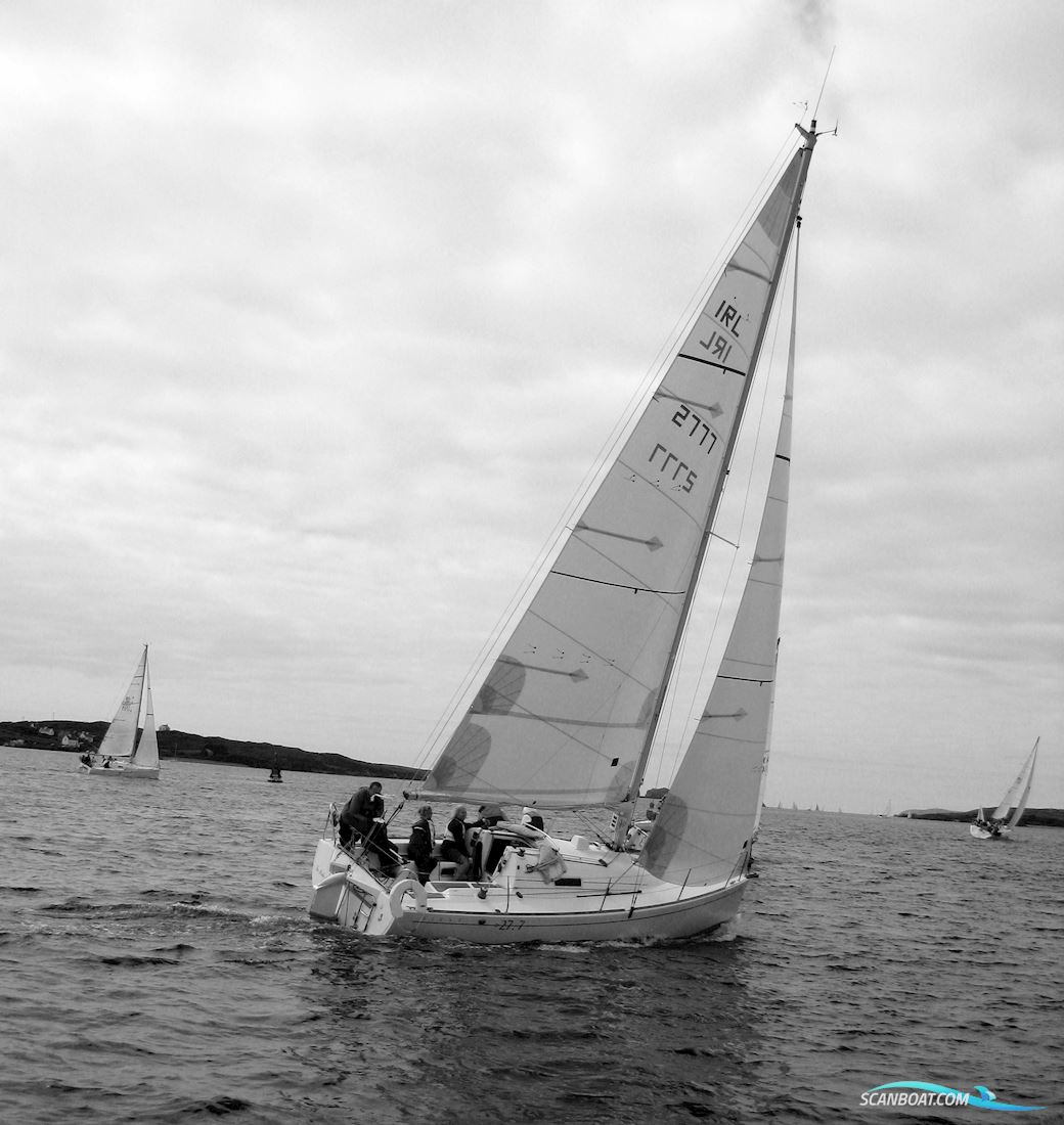 Beneteau First 27.7