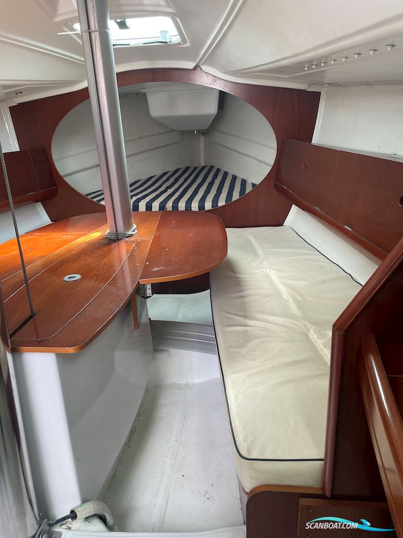 Beneteau First 27.7