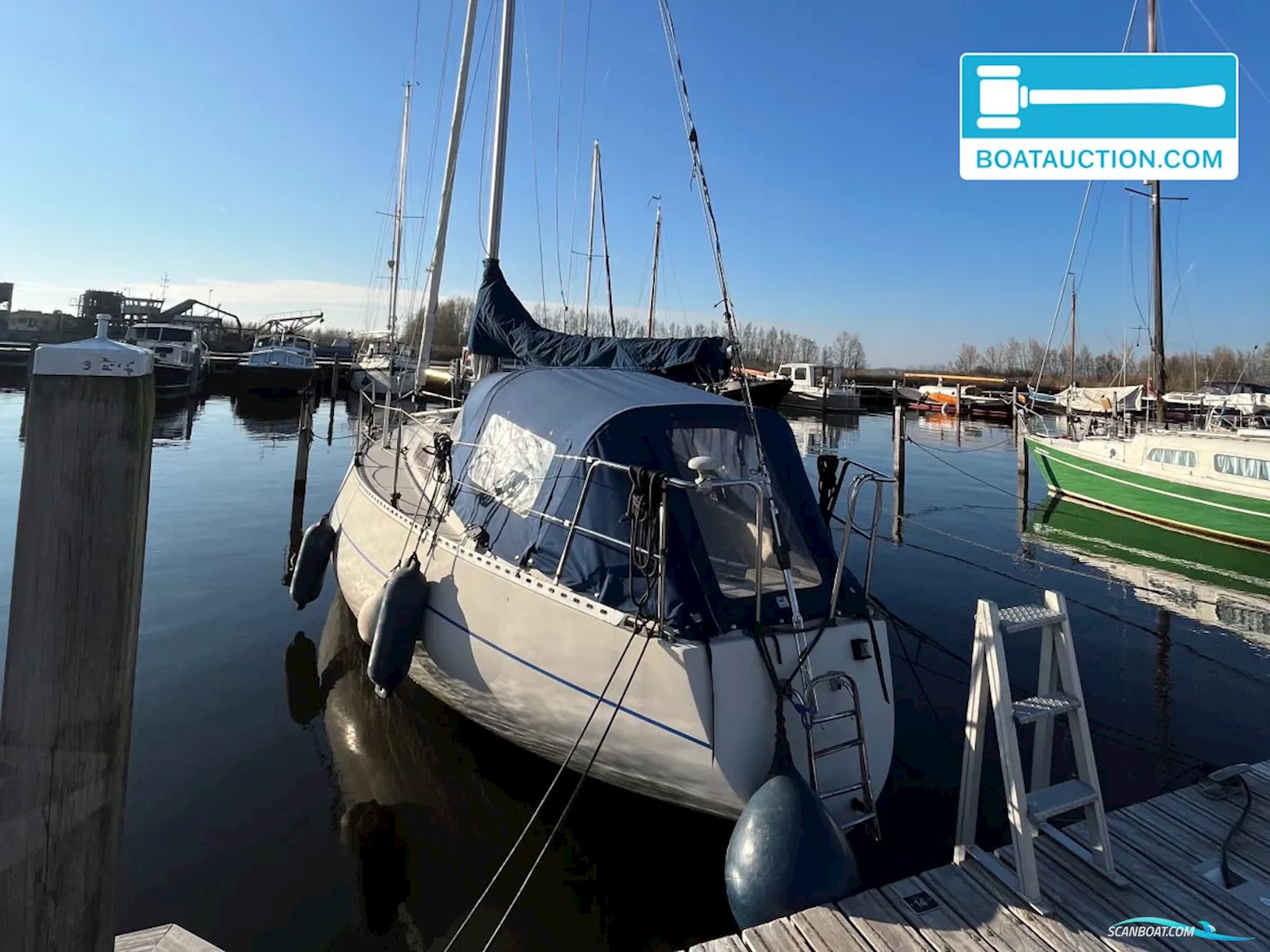 Beneteau First 30