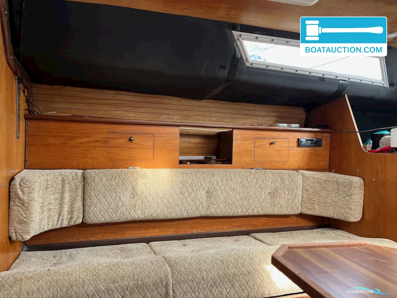 Beneteau First 30