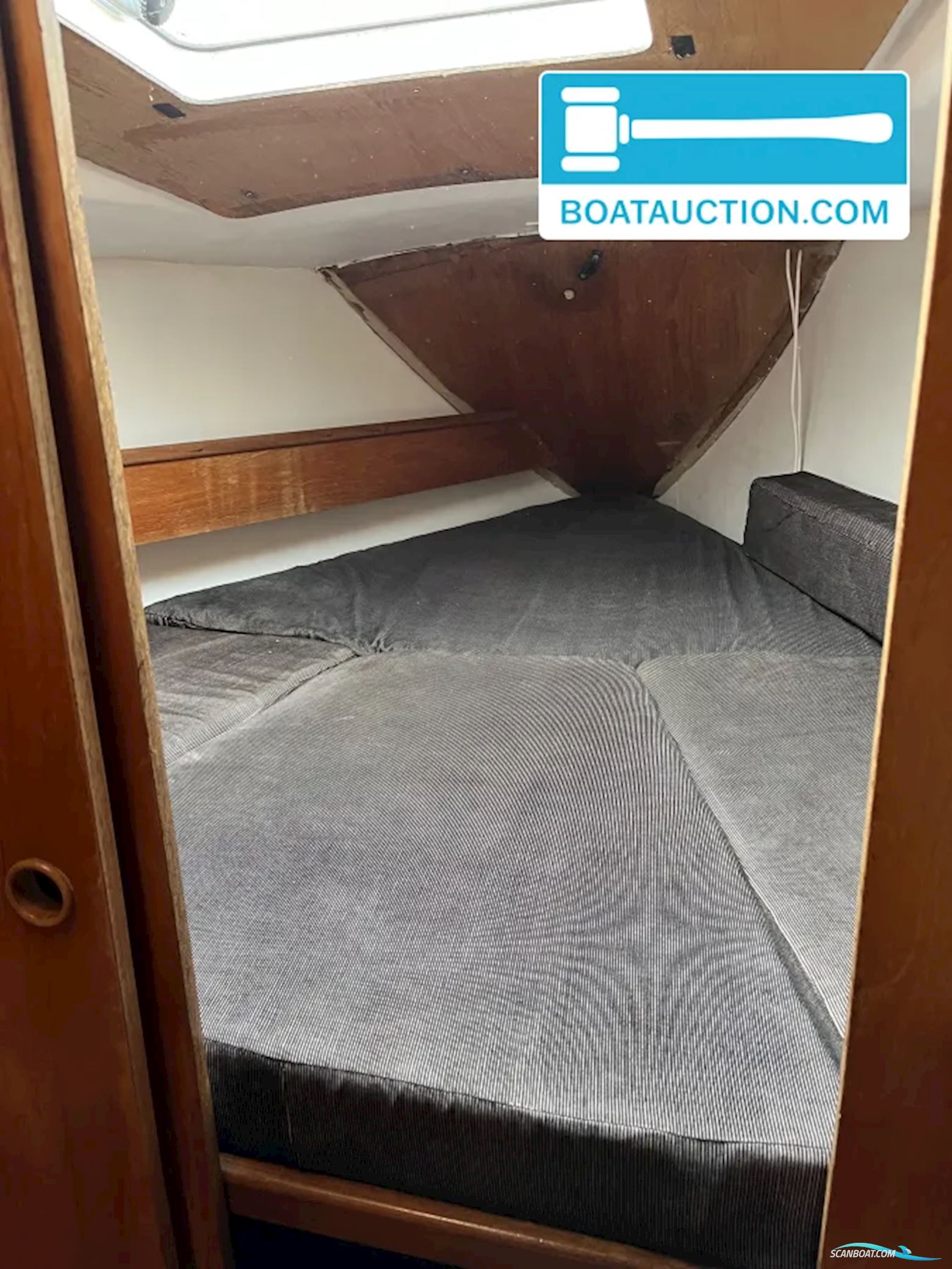 Beneteau First 30