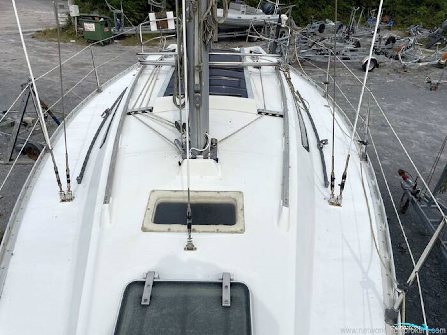 Beneteau First 305