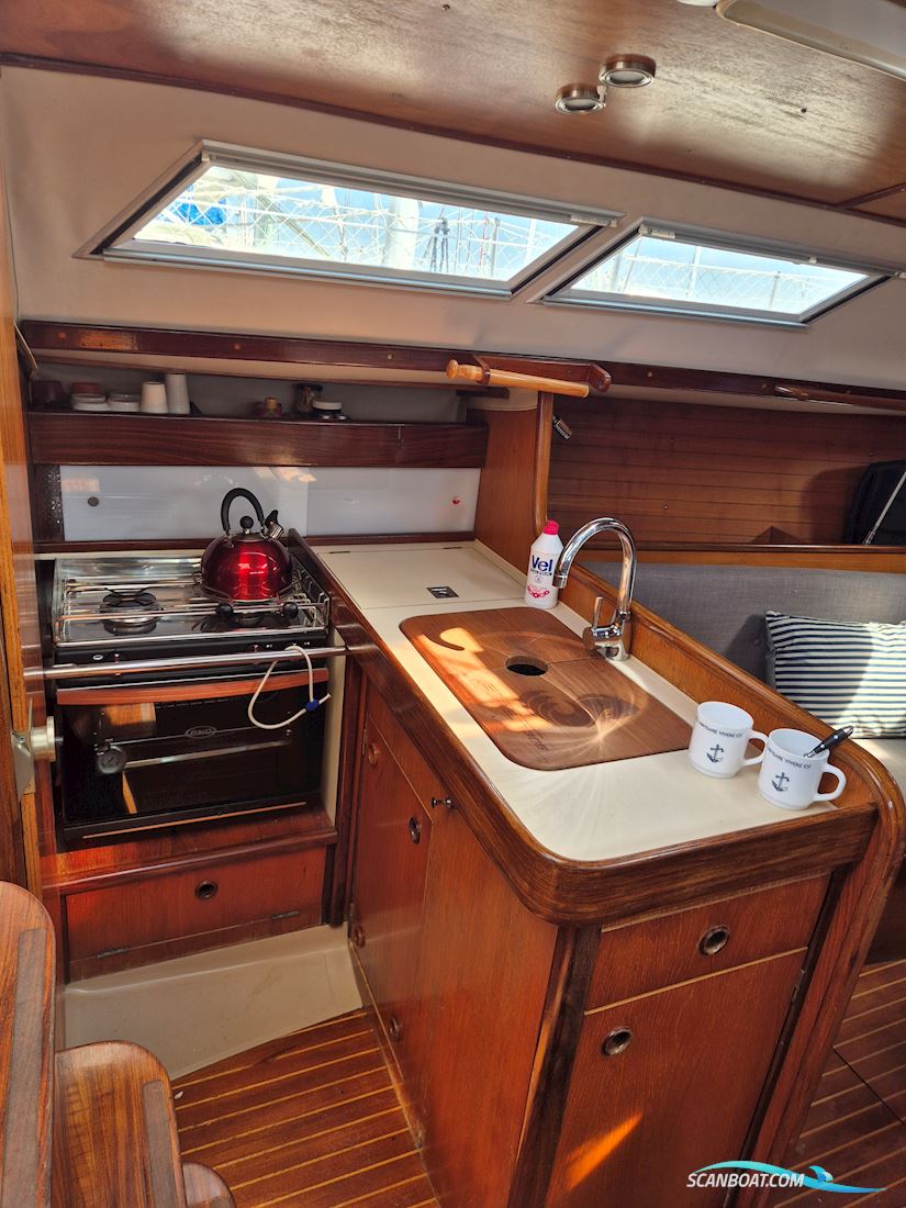 Beneteau First 305