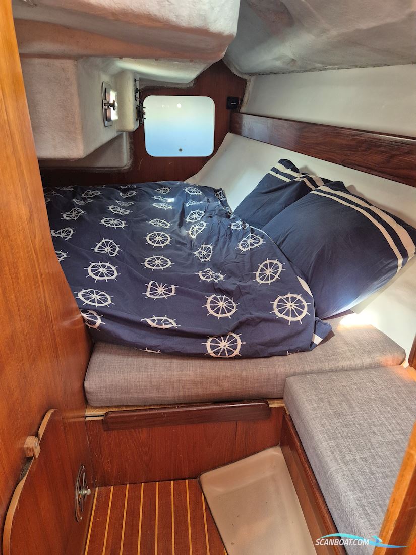 Beneteau First 305