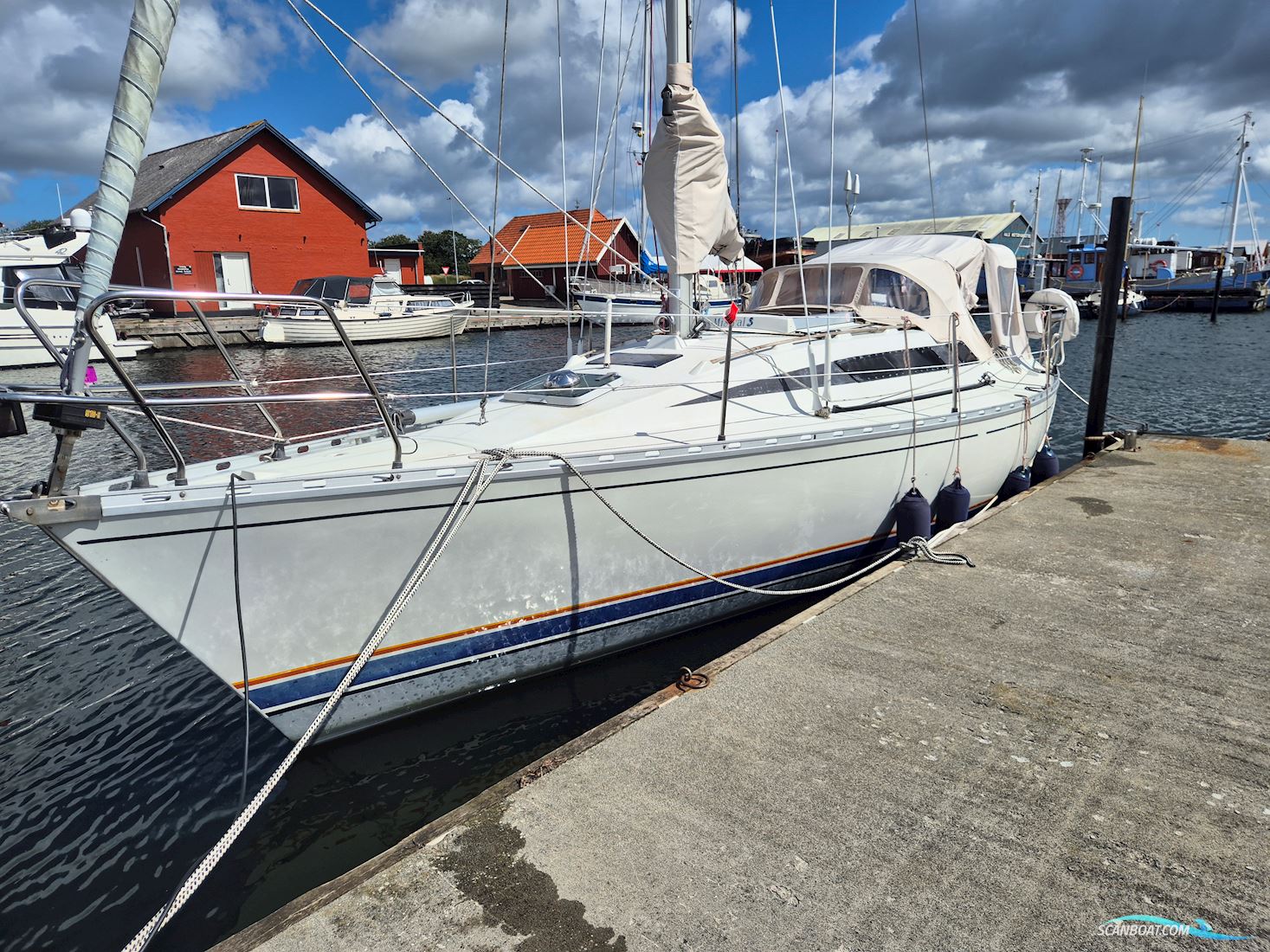 Beneteau First 305
