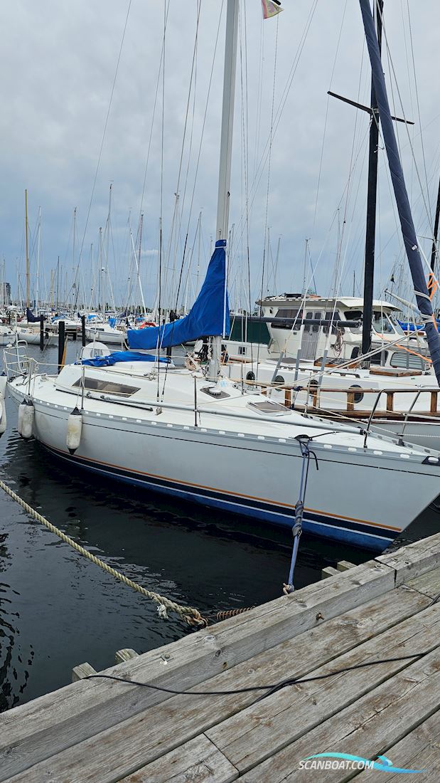 Beneteau First 30E Zeilboten 1984, met Volvo Penta 2002 motor, Sweden