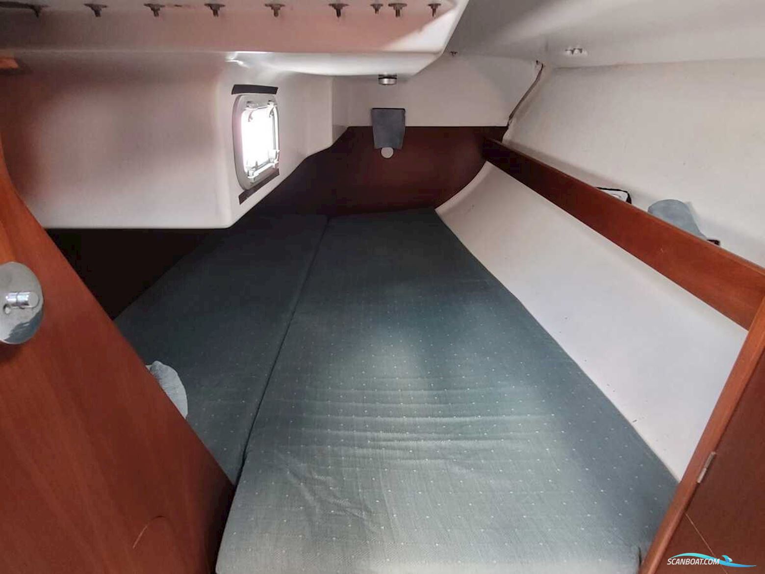 Beneteau First 310