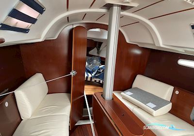 Beneteau First 31.7 Zeilboten 2002, met Volvo 2020 motor, Spain