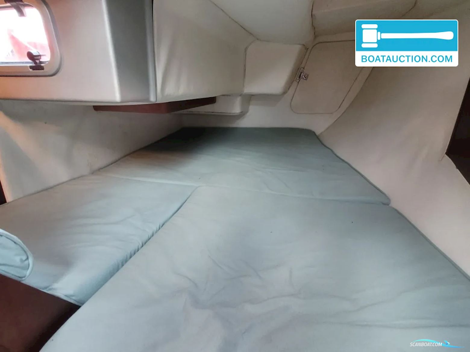 Beneteau First 32s5