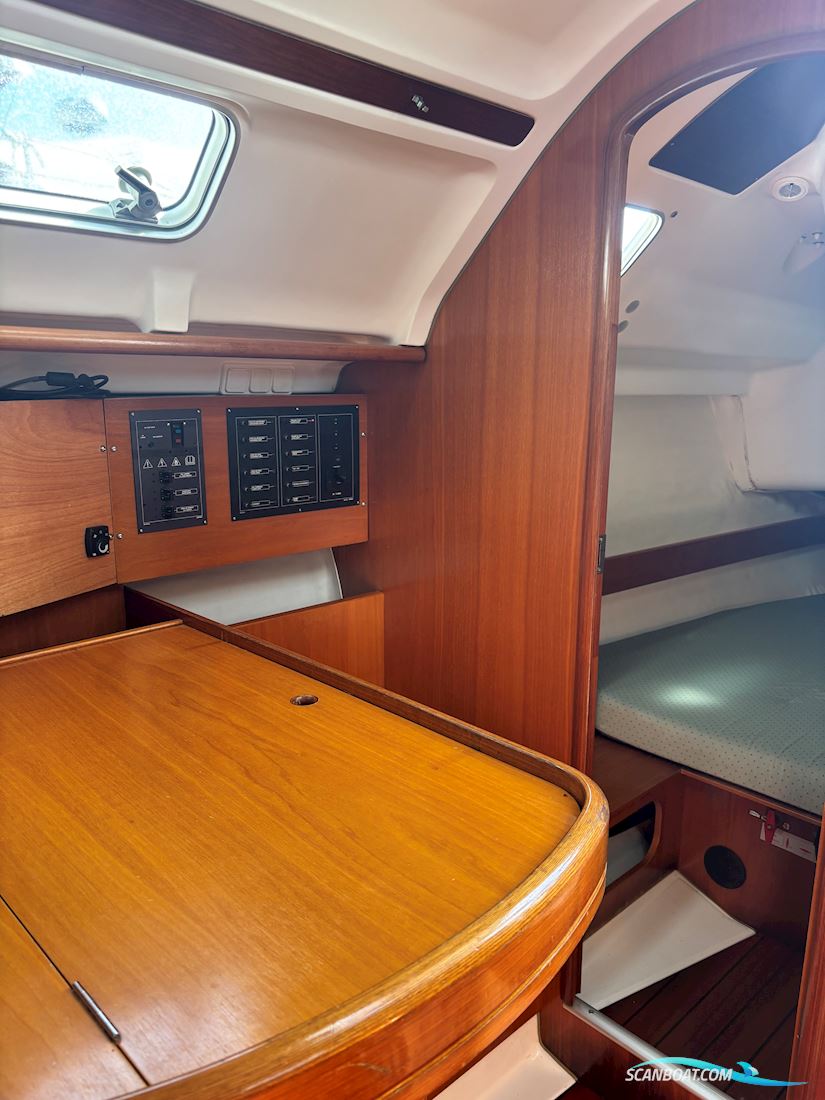 Beneteau First 33.7