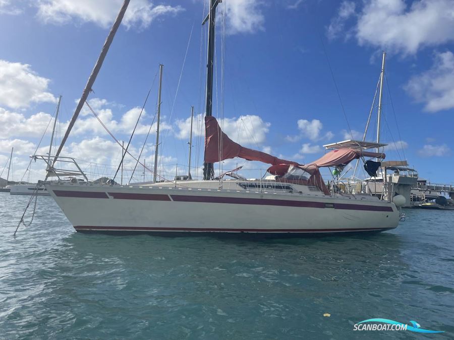 Beneteau First 35 Zeilboten 1983, met Yanmar 3GM30F motor, Martinique
