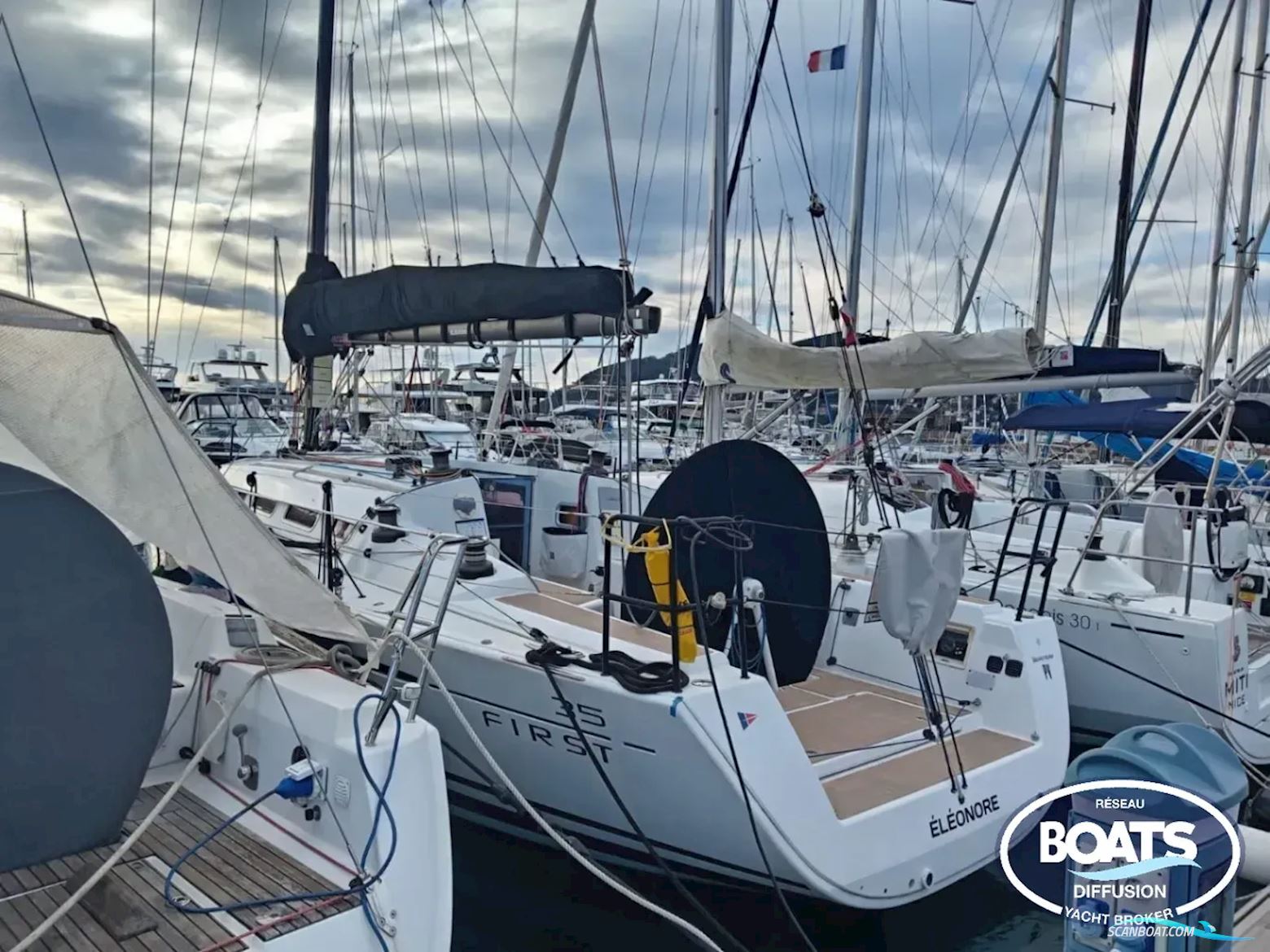 Beneteau First 35 Zeilboten 2010, met Yanmar motor, France