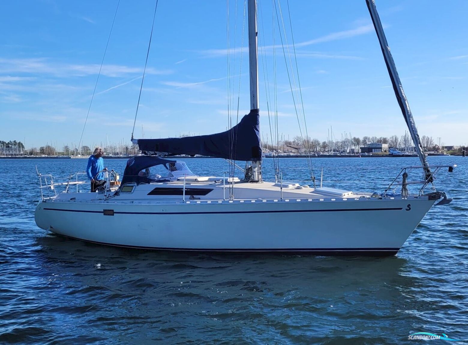 Beneteau First 35