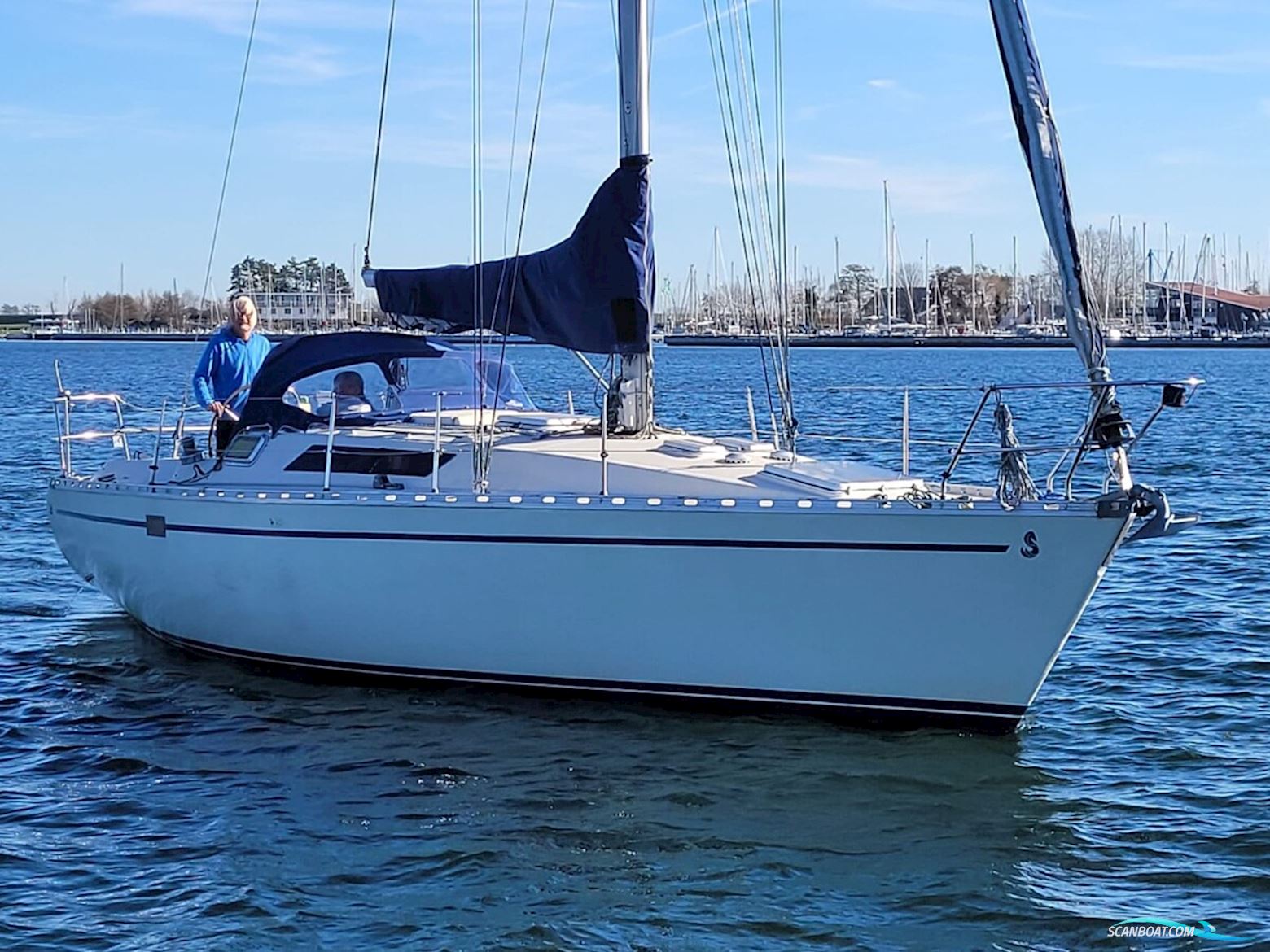 Beneteau First 35