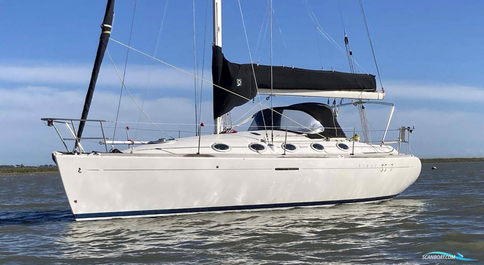 Beneteau First 35.7 Zeilboten 1994, met Volvo motor, United Kingdom