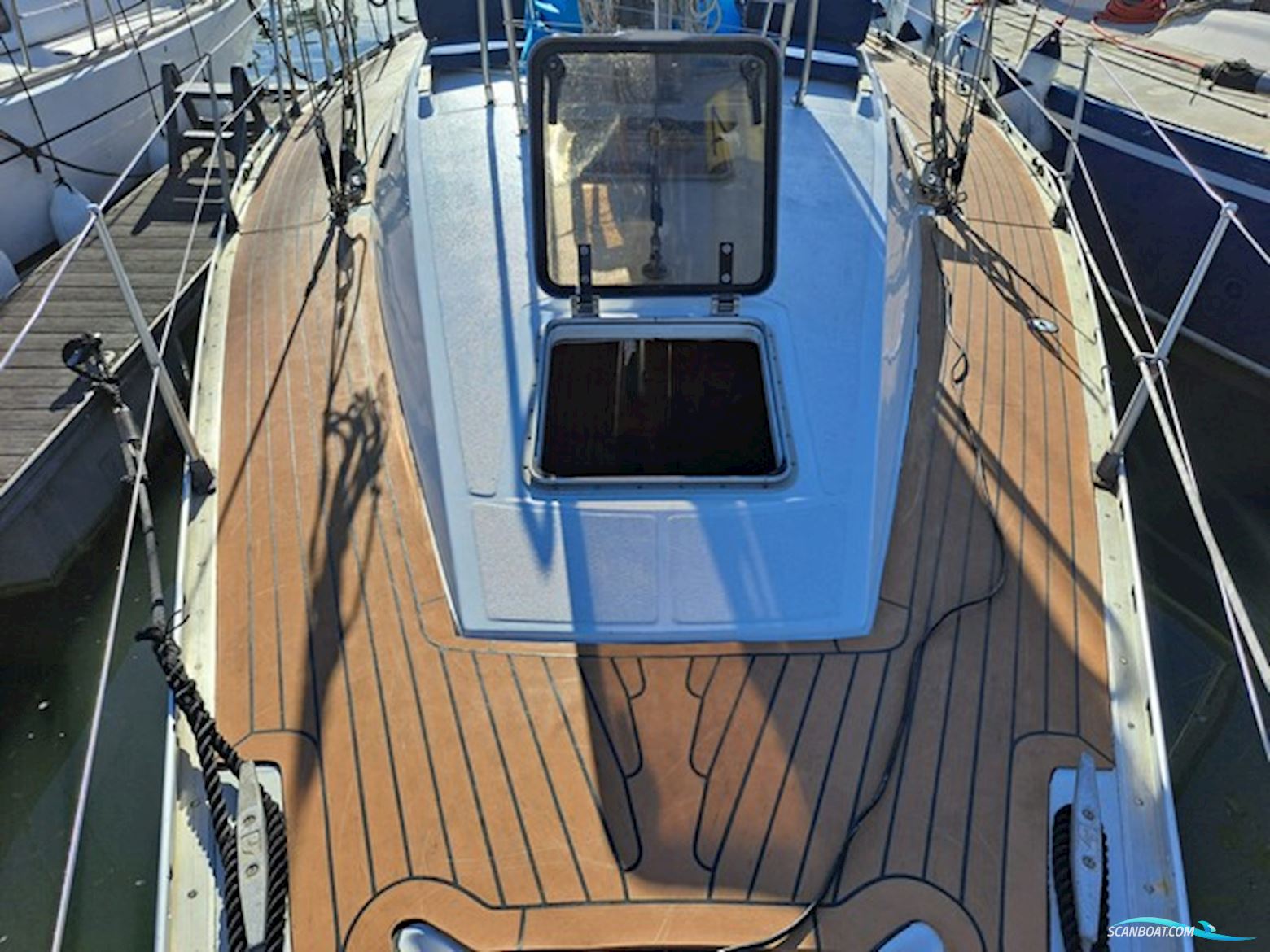 Beneteau First 375