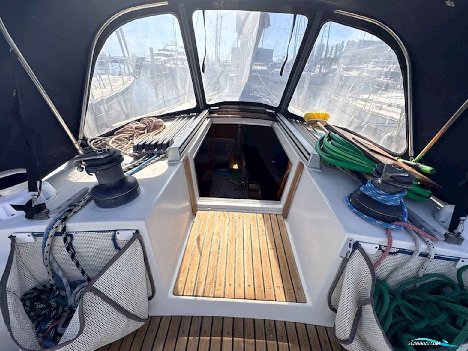 Beneteau First 405