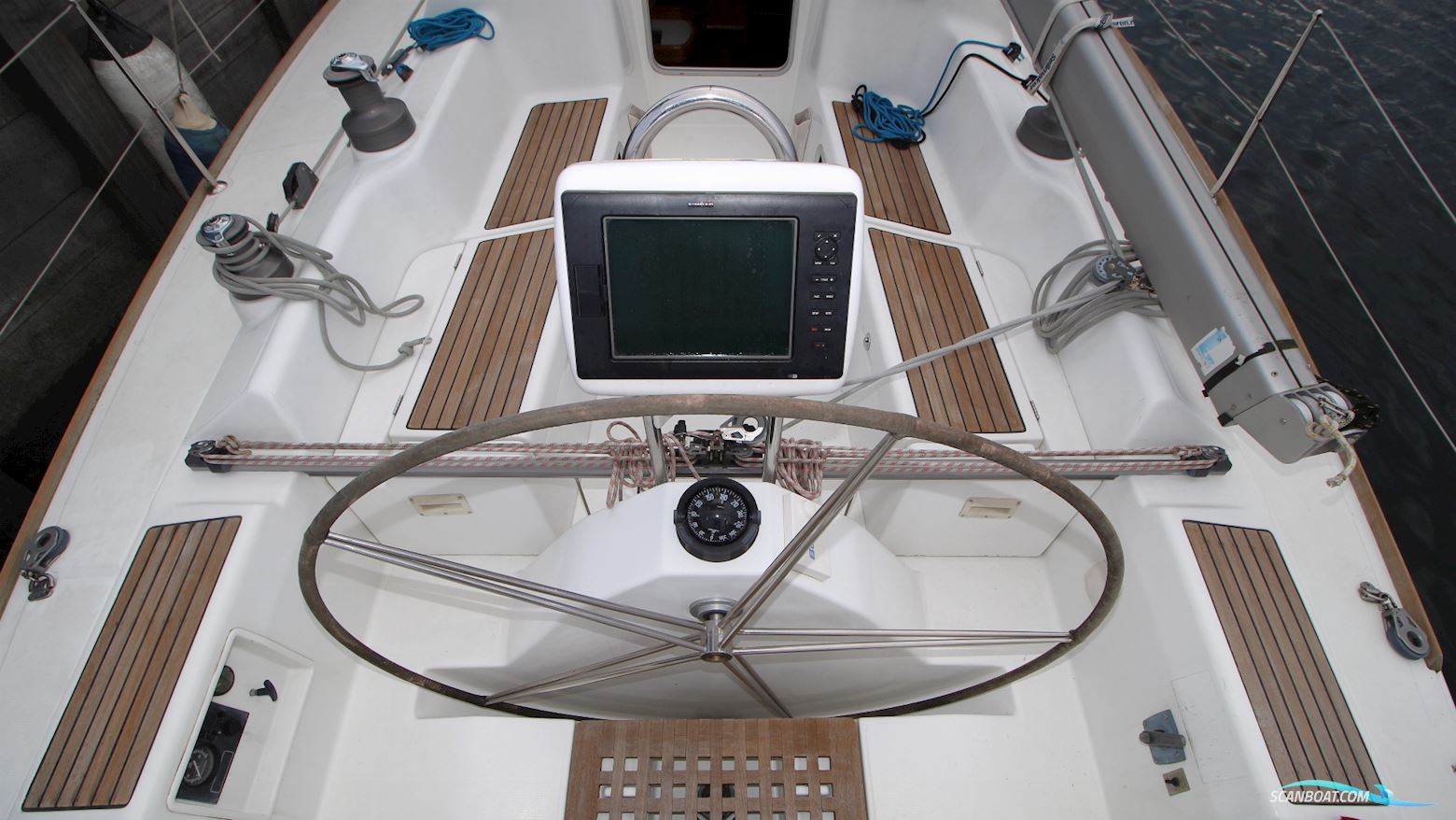 Beneteau First 40.7 - 3 Cabin 