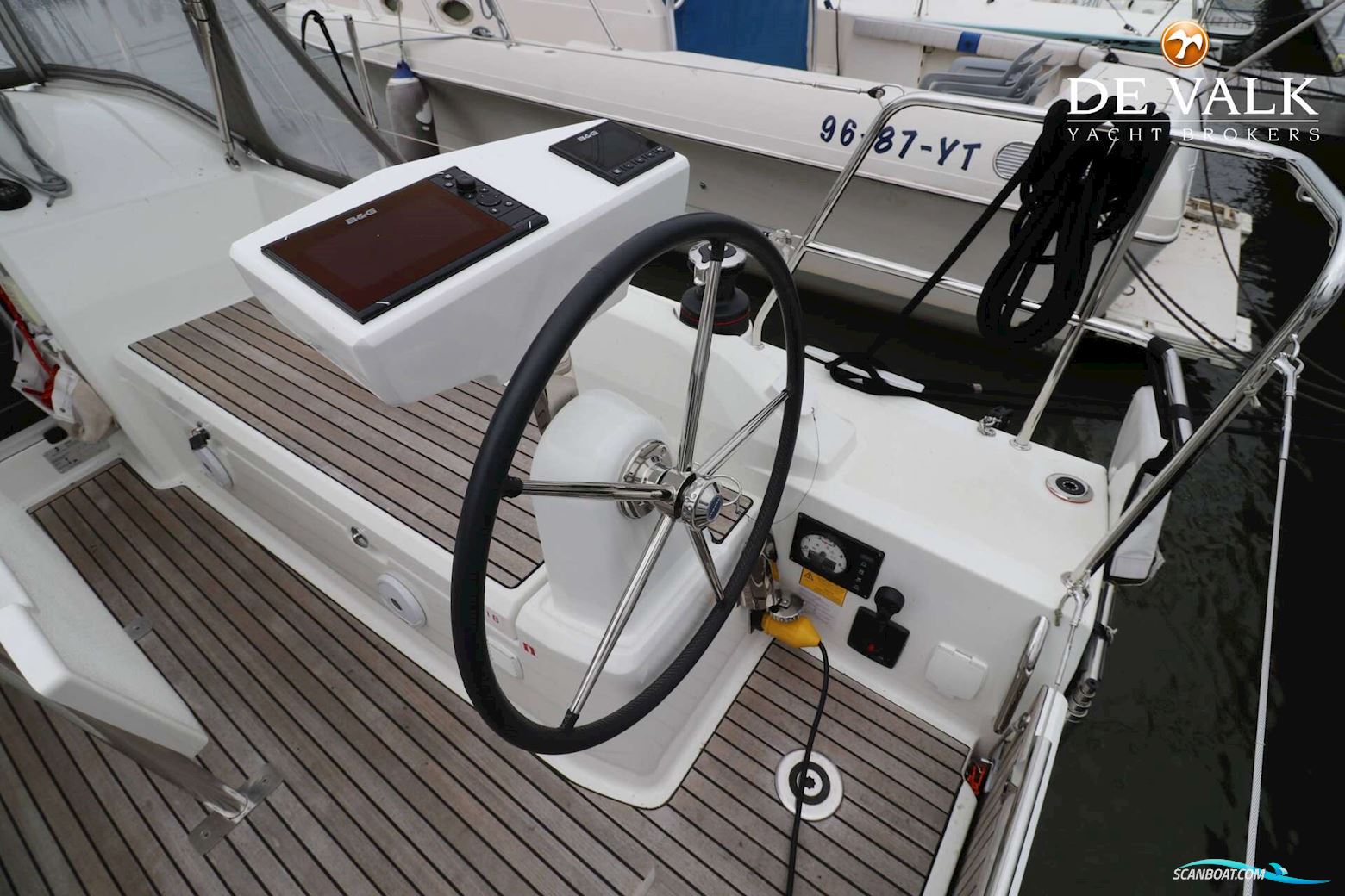 Beneteau Oceanis 30.1