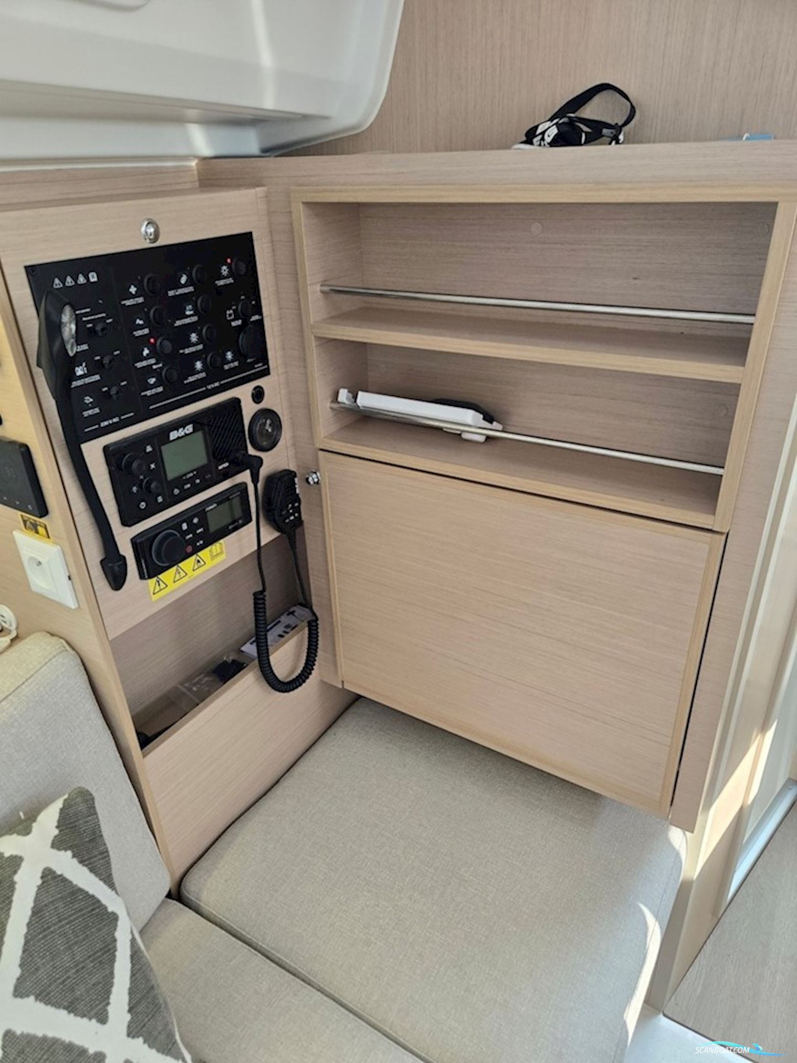 Beneteau Oceanis 30.1