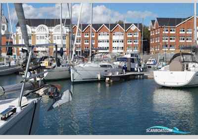 Beneteau Oceanis 31 Zeilboten 2016, met Yanmar motor, United Kingdom