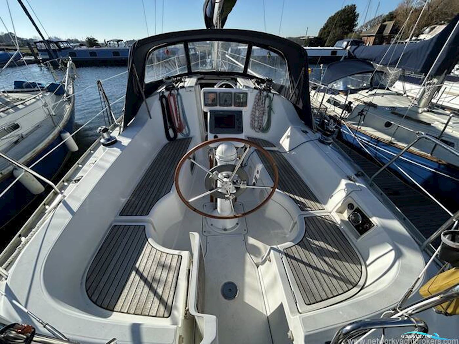 Beneteau Oceanis 323 Clipper