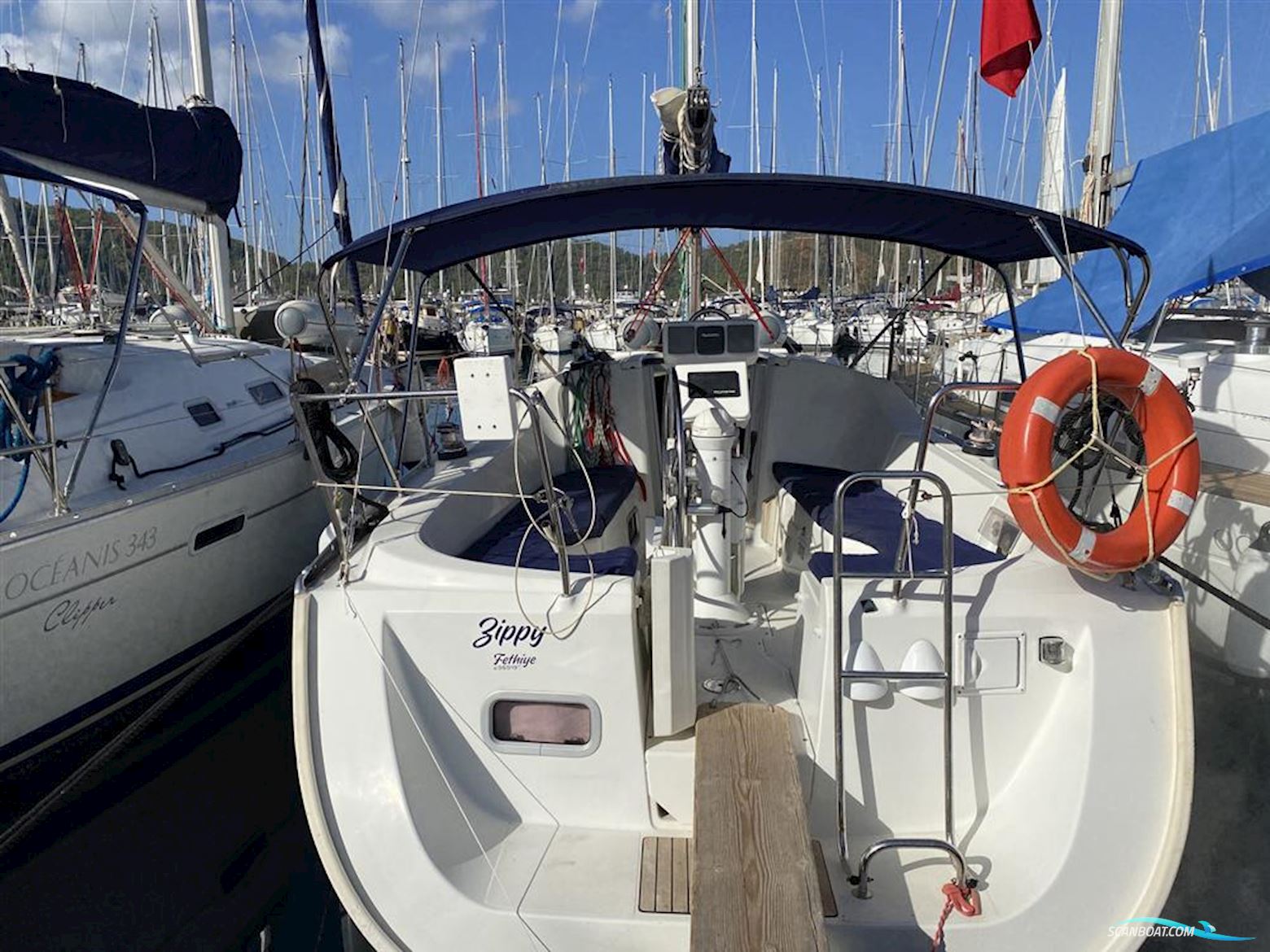 Beneteau OCEANIS 323