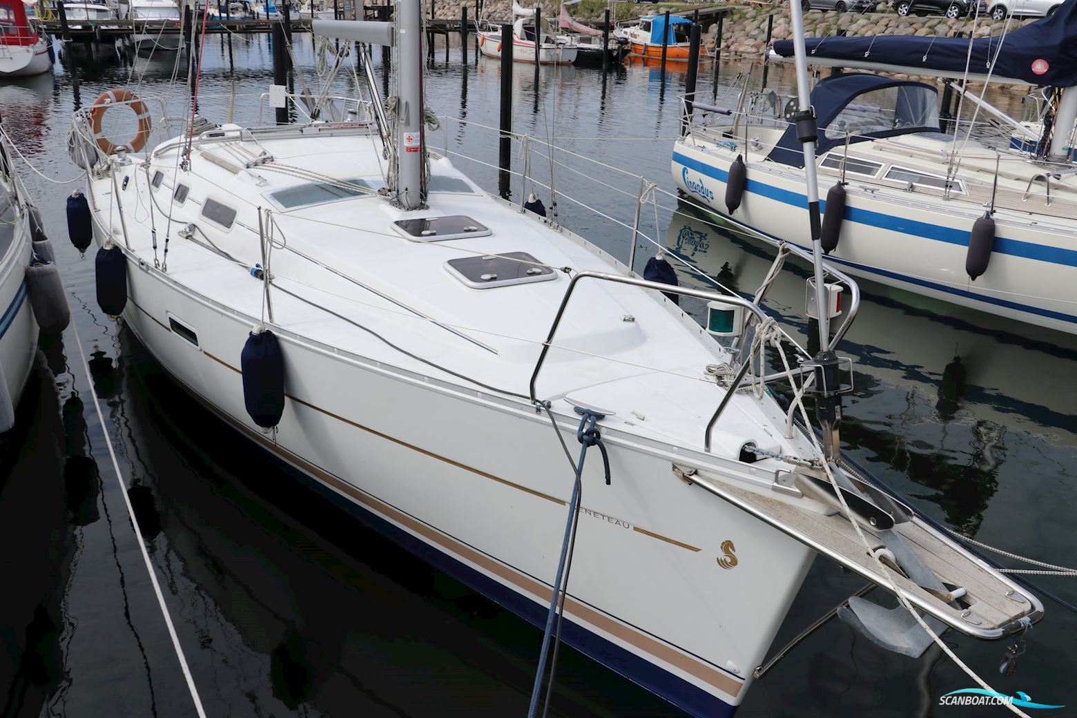Beneteau Oceanis 323