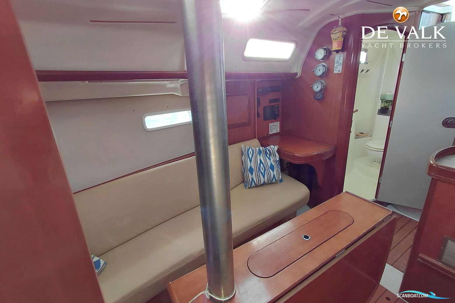 Beneteau Oceanis 323