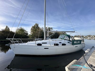 Beneteau Oceanis 331 Clipper Zeilboten 2000, met Volvo motor, United Kingdom
