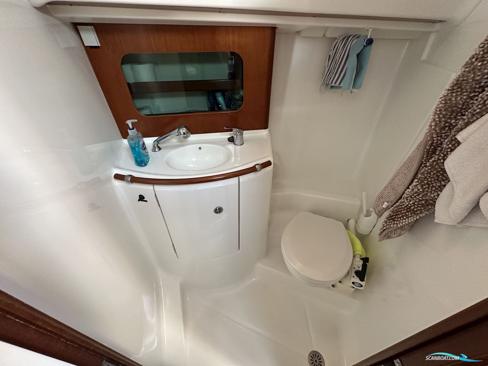 Beneteau Oceanis 331