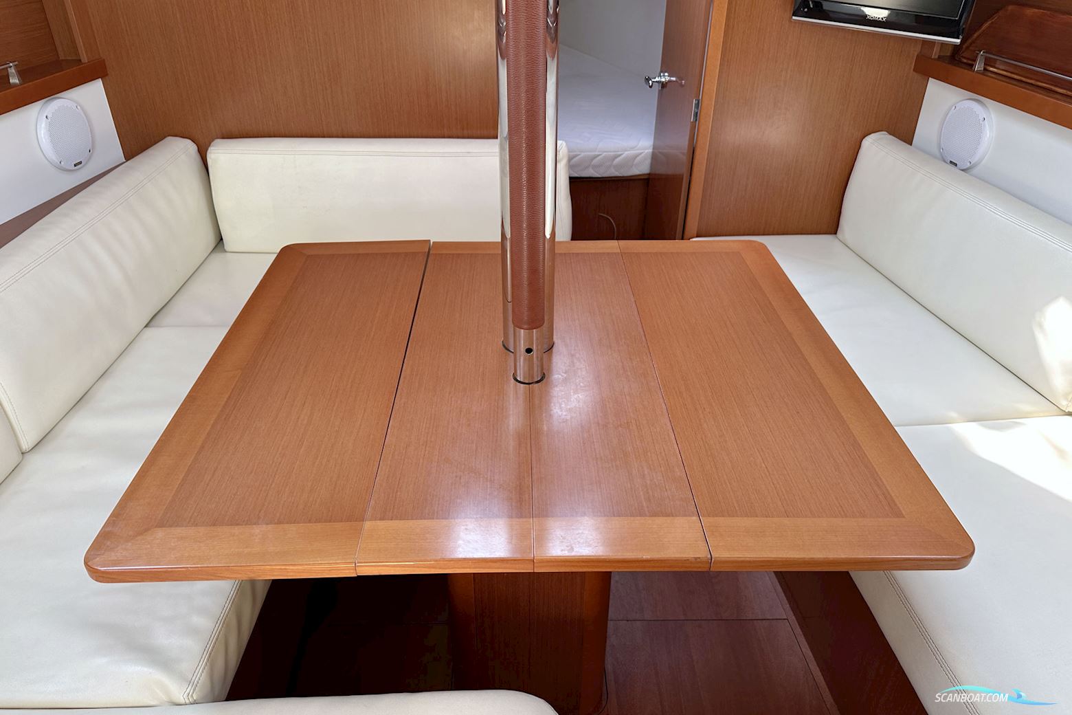 Beneteau Oceanis 34