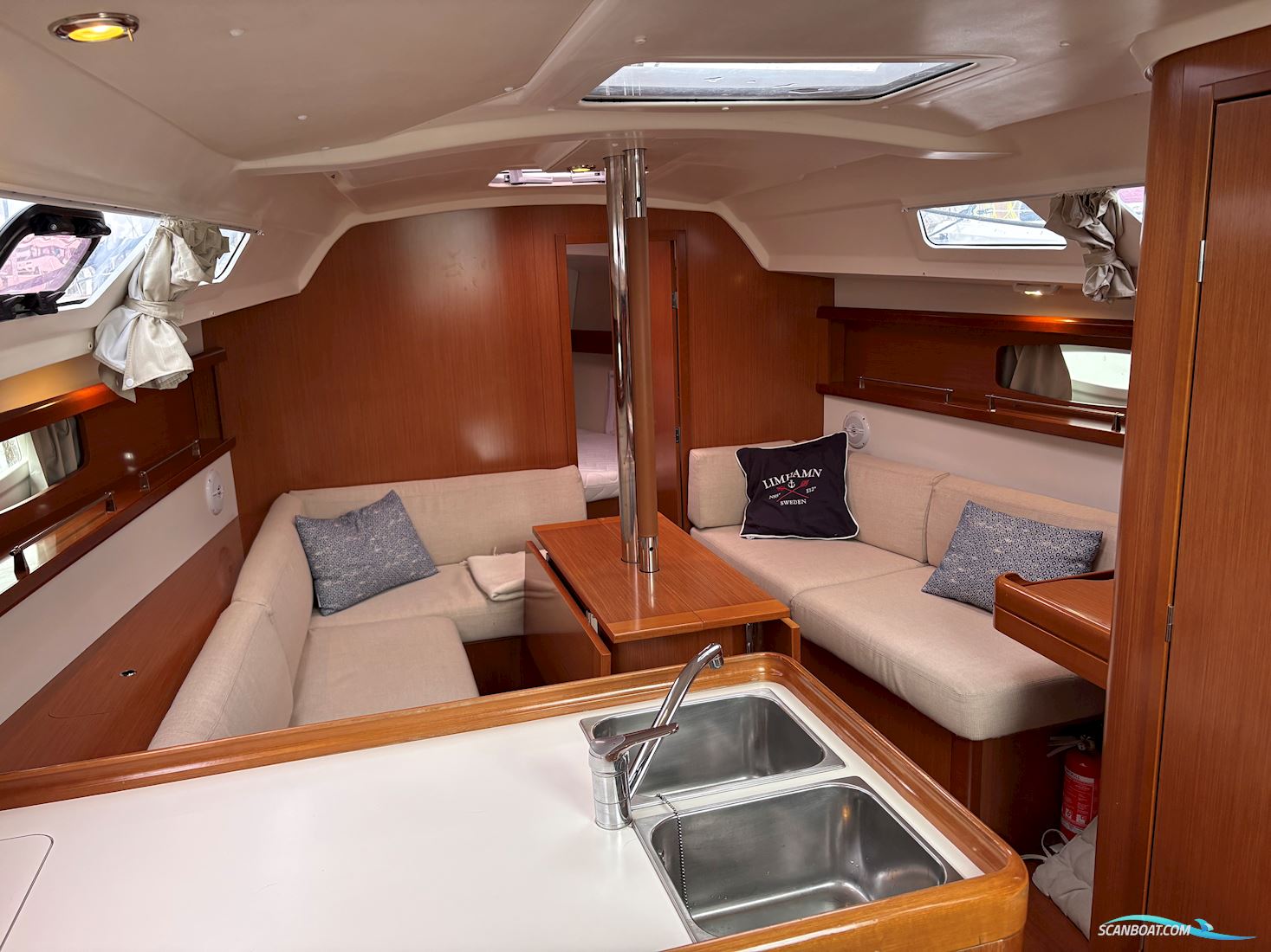 Beneteau Oceanis 34
