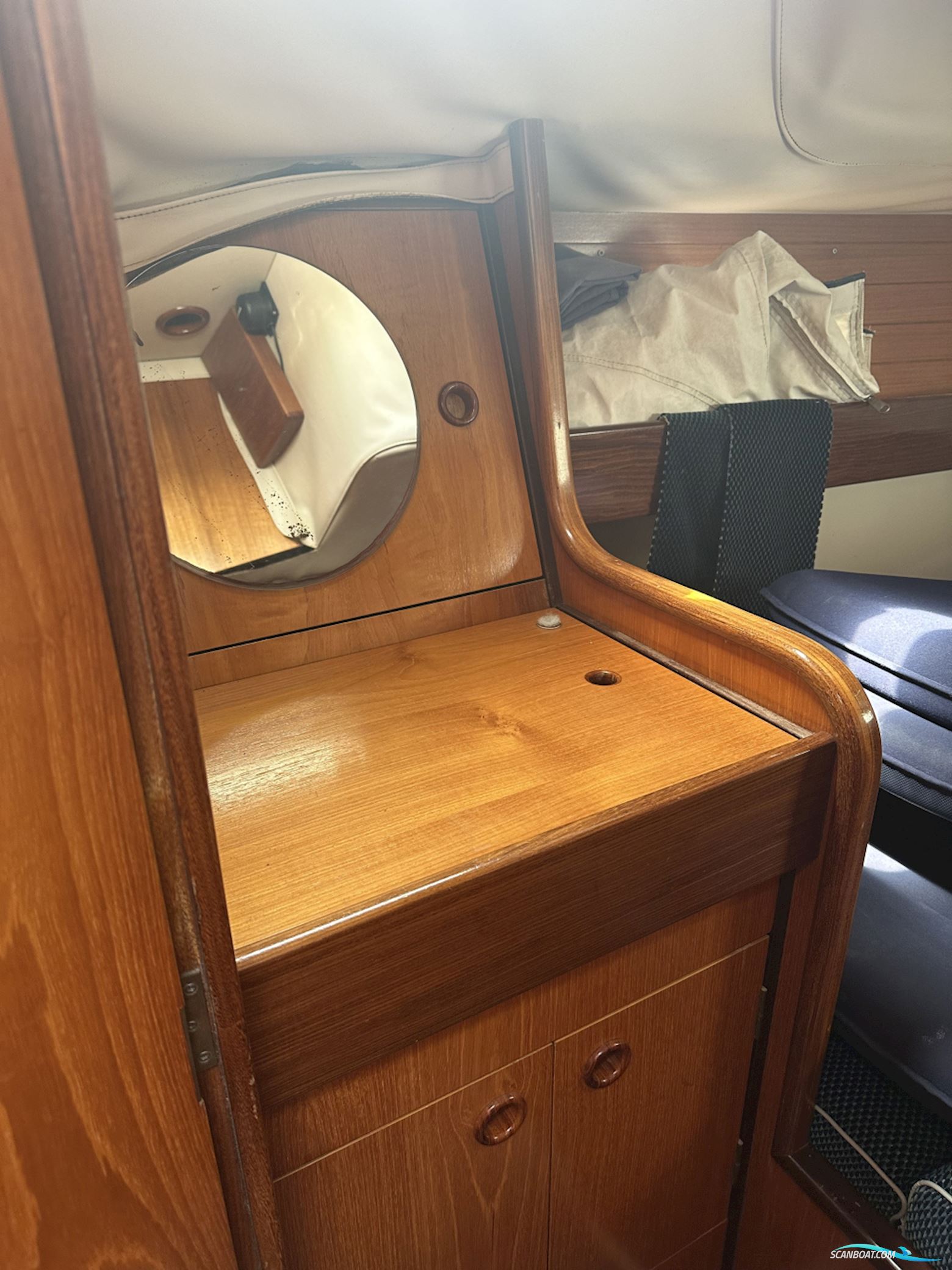 Beneteau Oceanis 350