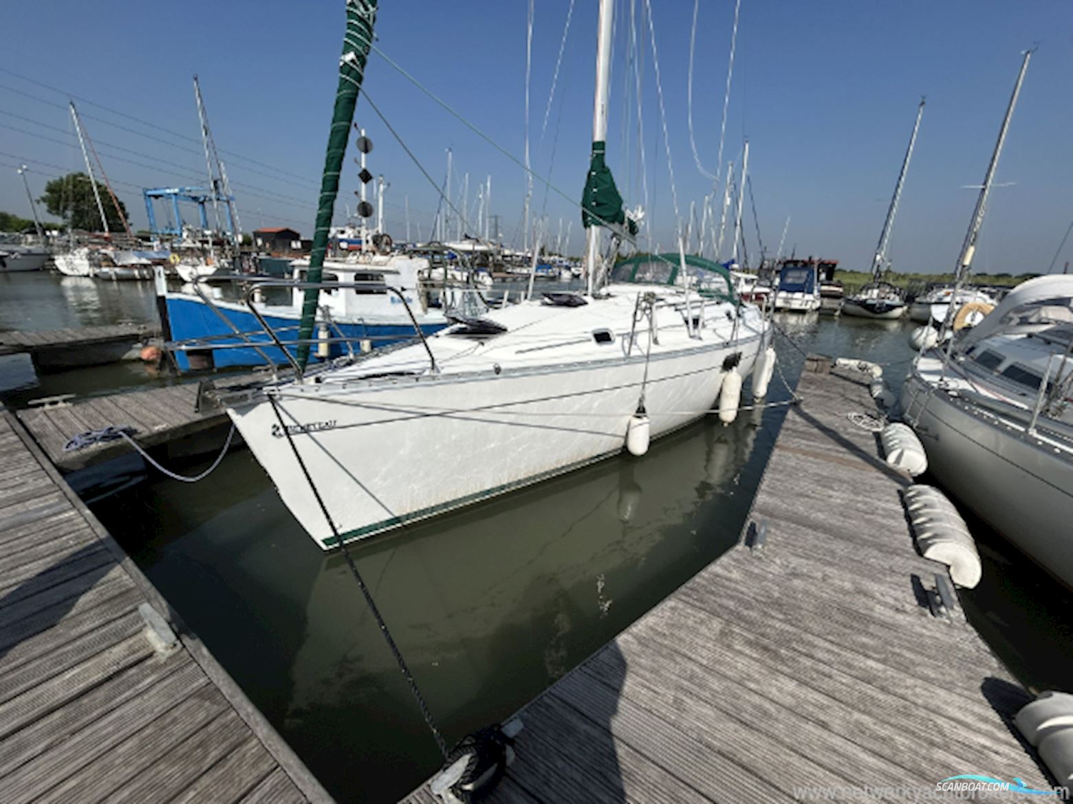Beneteau Oceanis 351