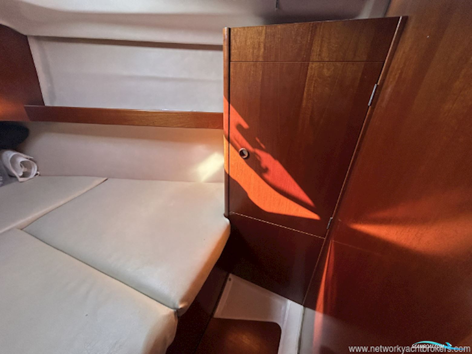 Beneteau Oceanis 351