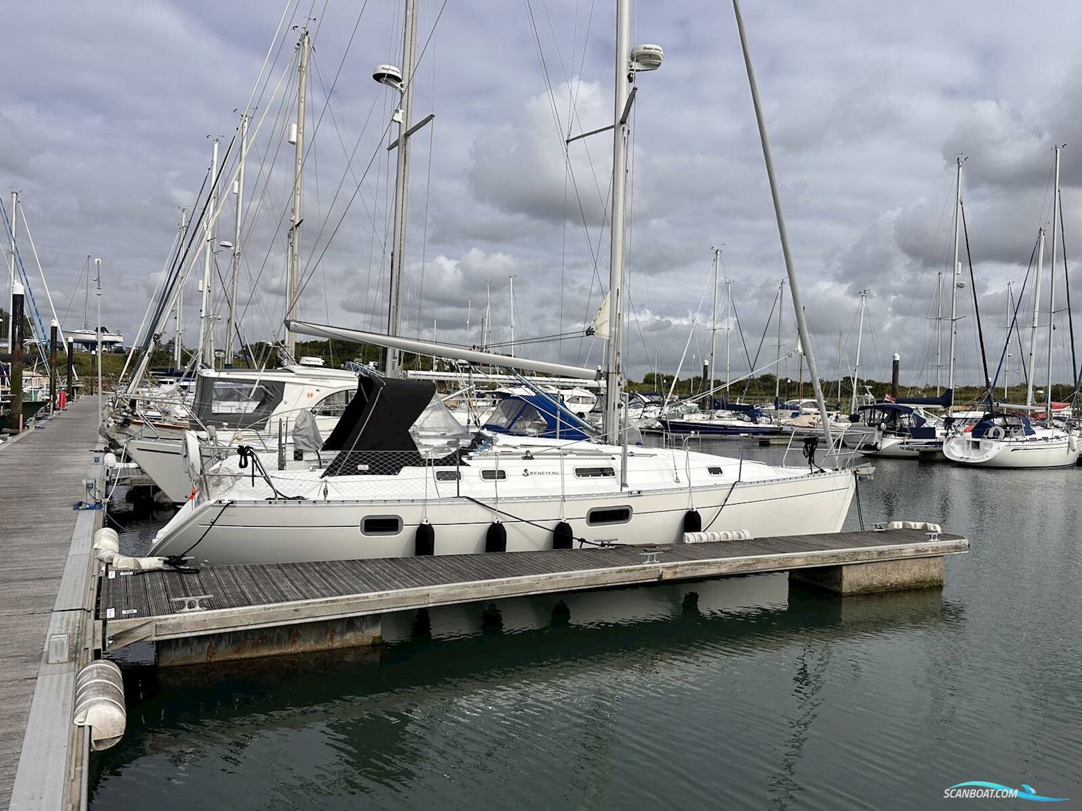 Beneteau Oceanis 351 Zeilboten 1996, met Volvo D1-30 motor, United Kingdom
