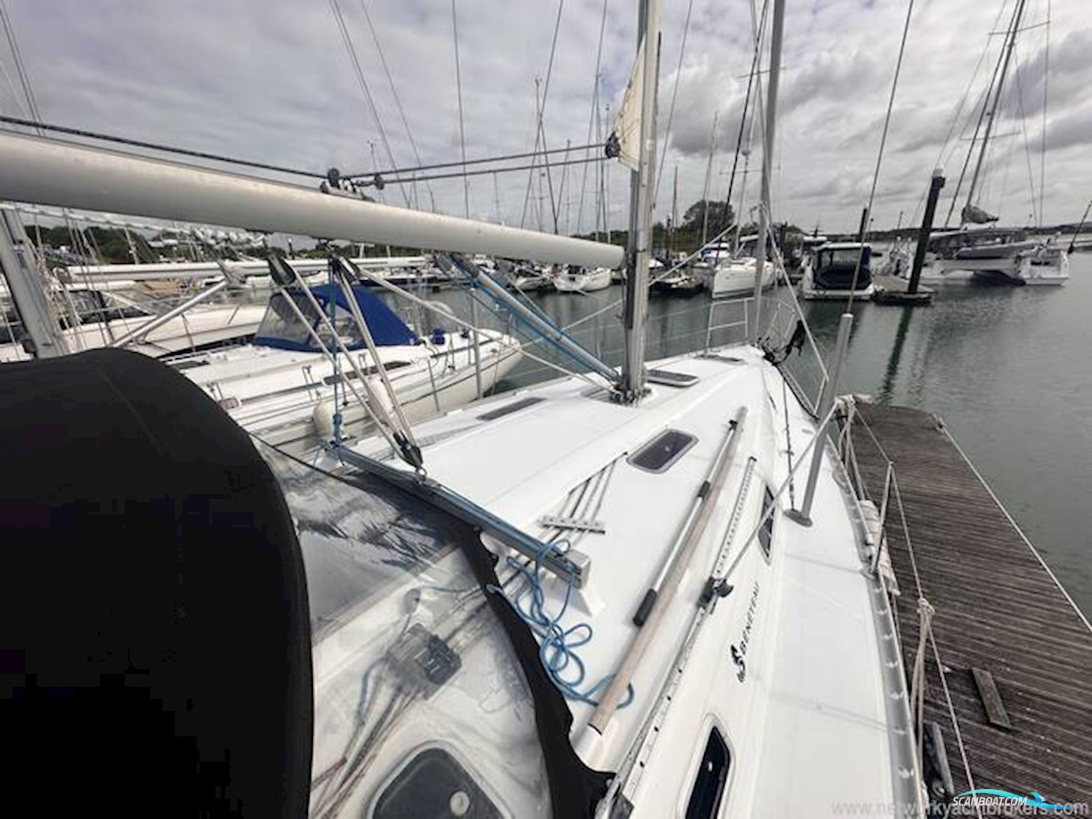Beneteau Oceanis 351