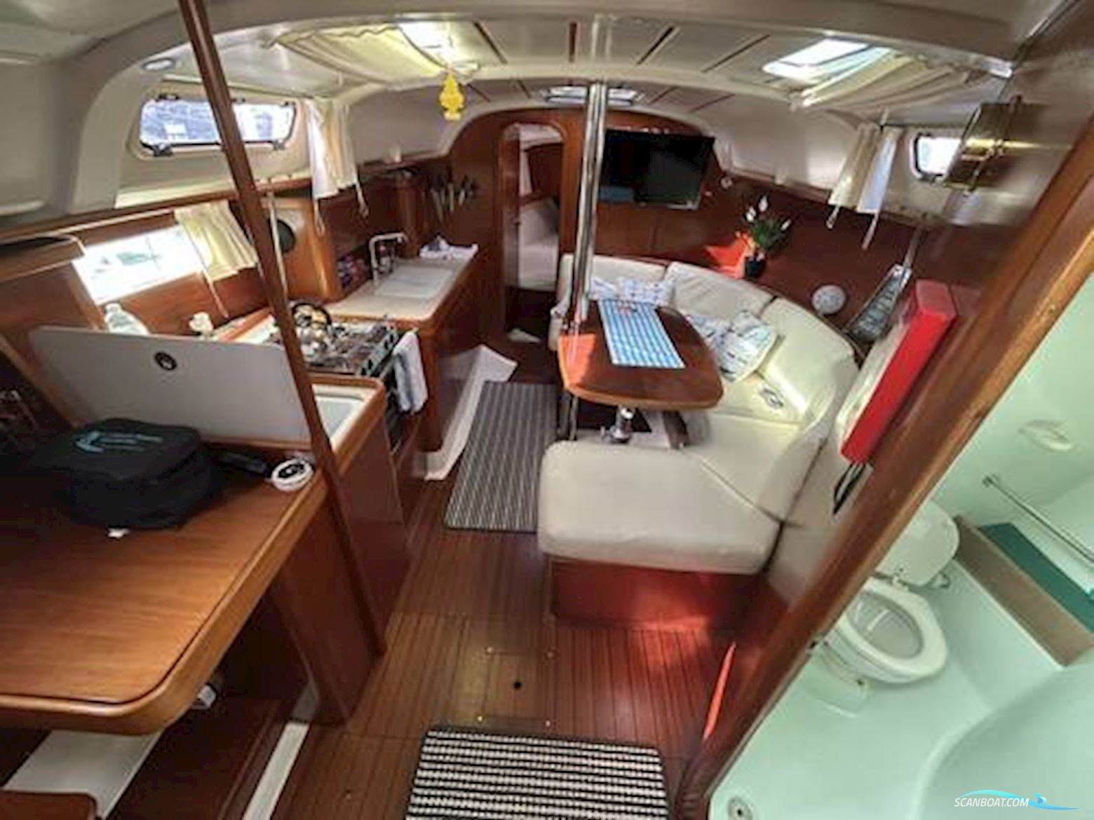 Beneteau Oceanis 351