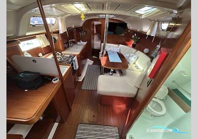 Beneteau Oceanis 351 Zeilboten 1994, met Beta Marine B-30 New 2024 motor, United Kingdom