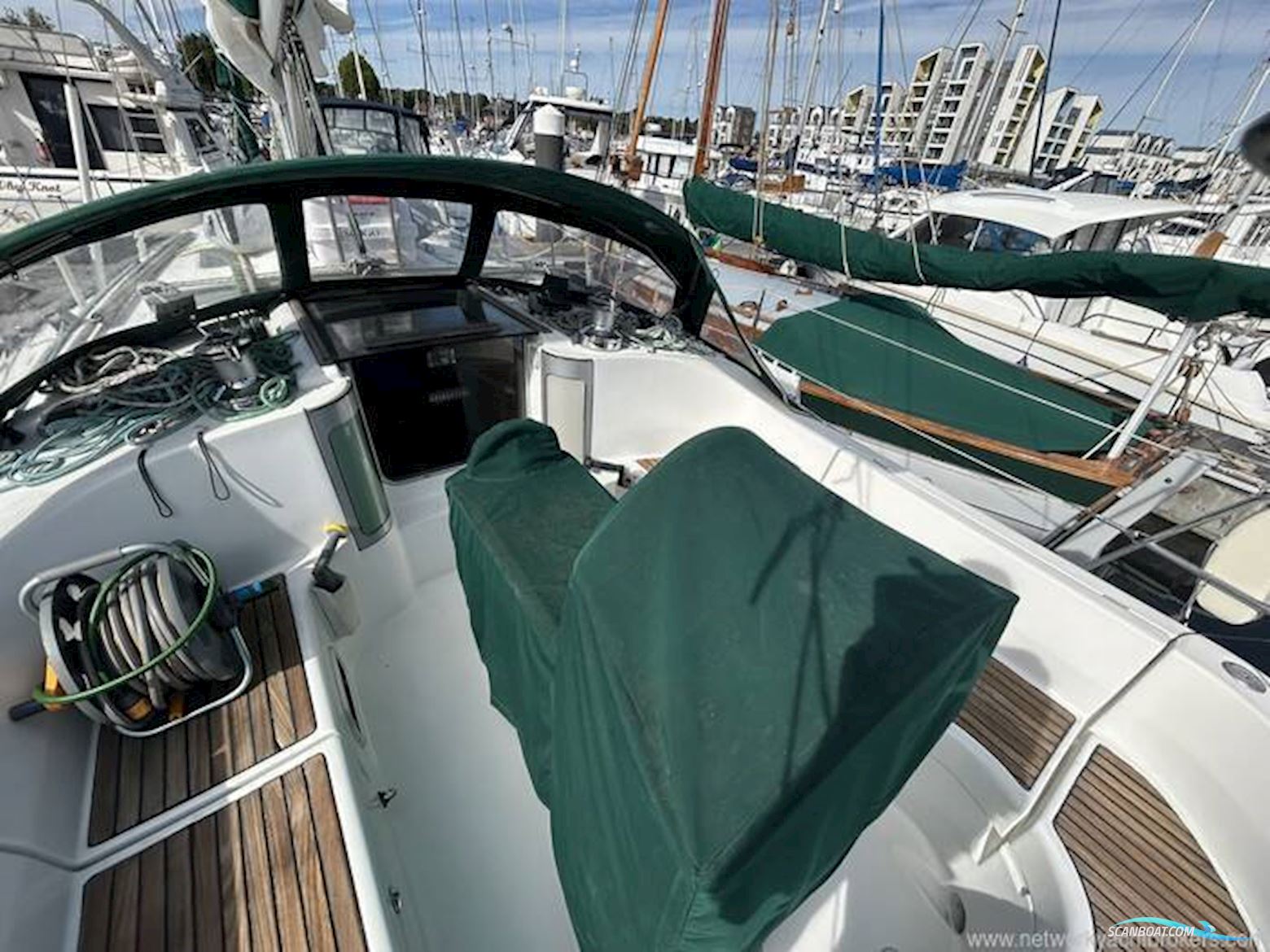 Beneteau Oceanis 351