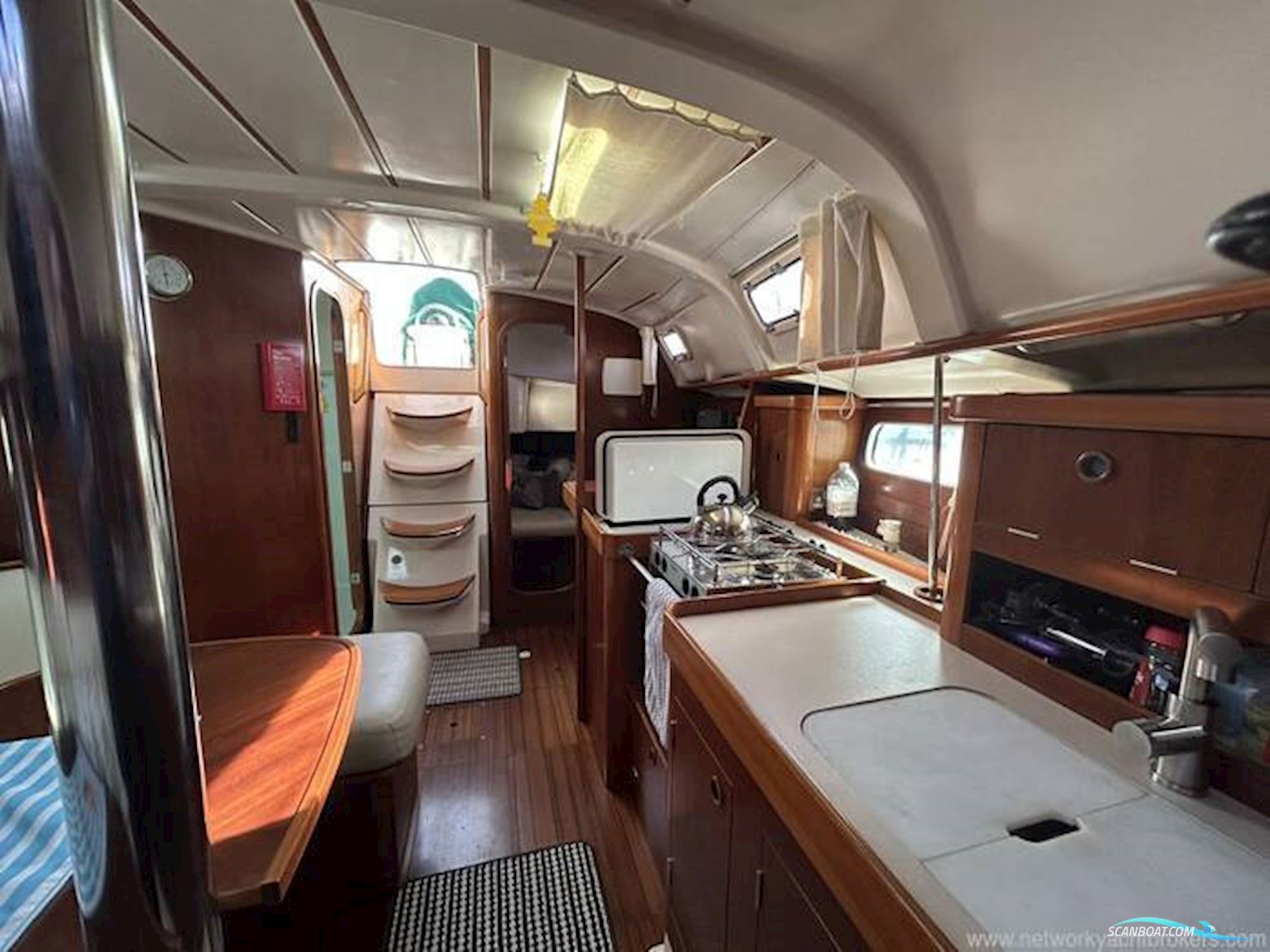 Beneteau Oceanis 351