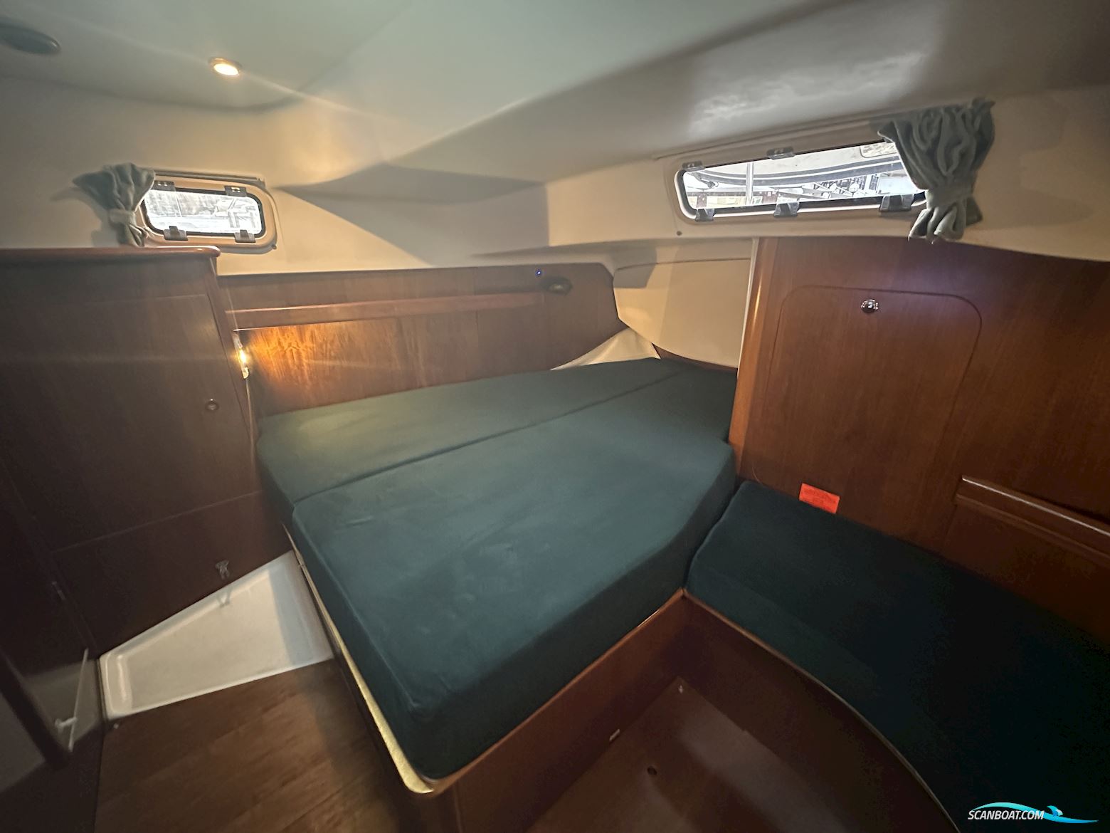 Beneteau Oceanis 36 CC