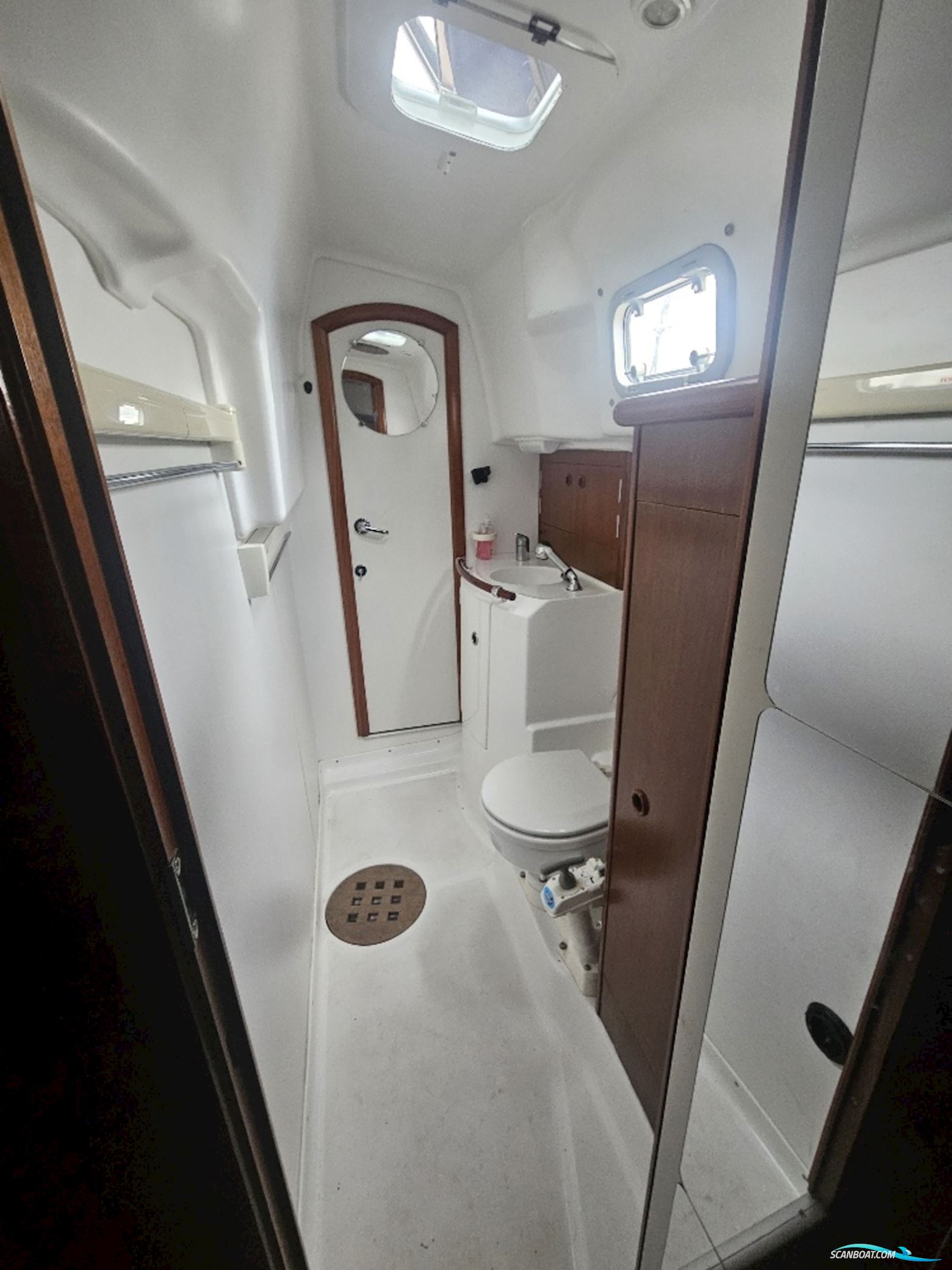 Beneteau Oceanis 36CC