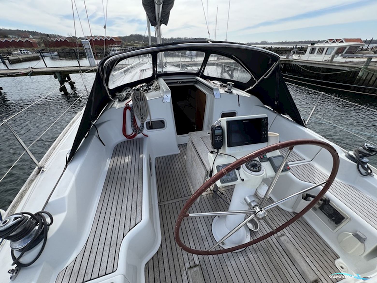 Beneteau Oceanis 37