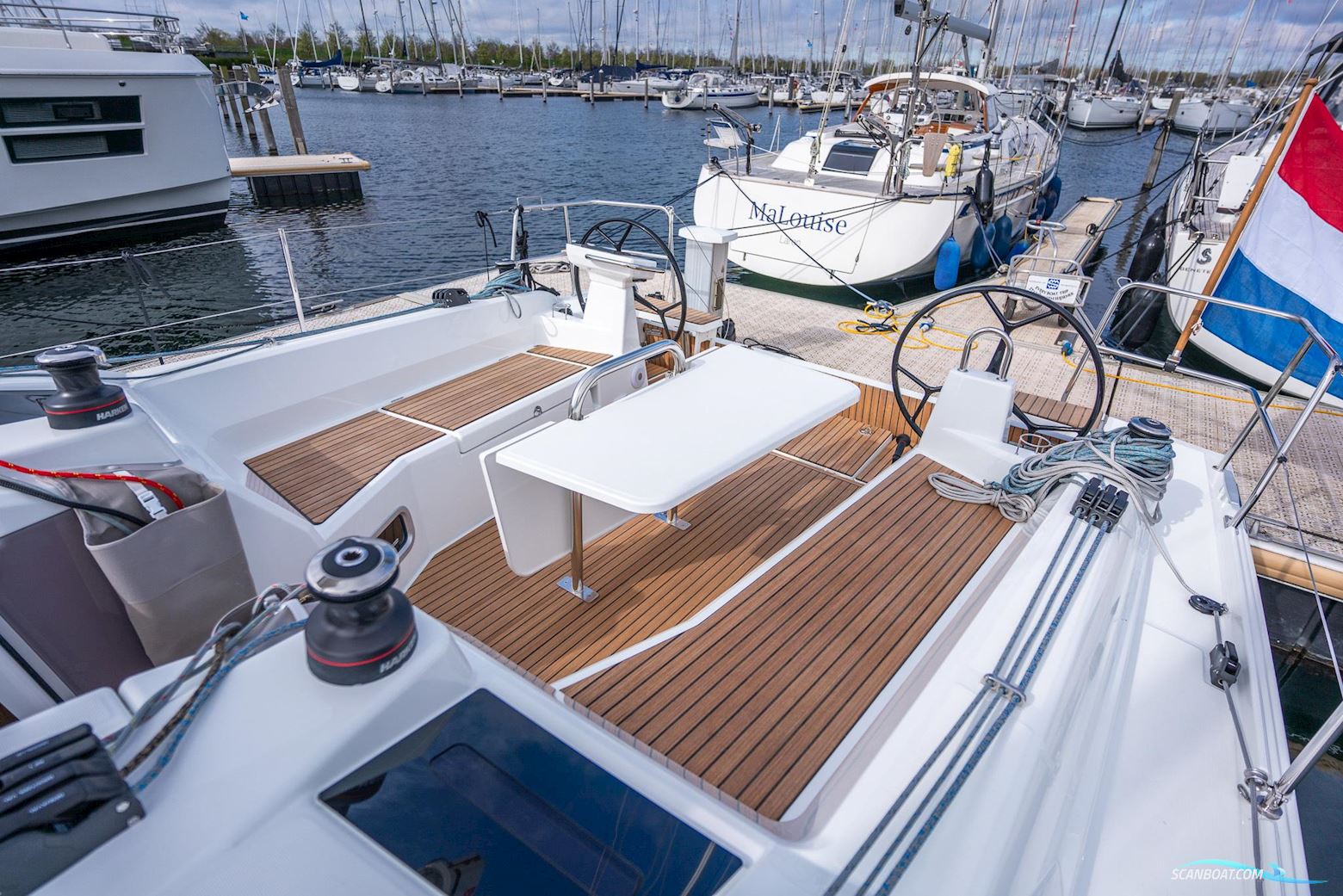 Beneteau Oceanis 37.1