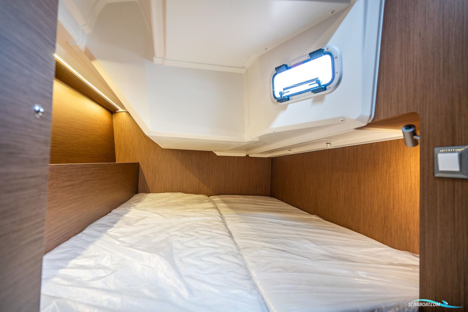 Beneteau Oceanis 37.1