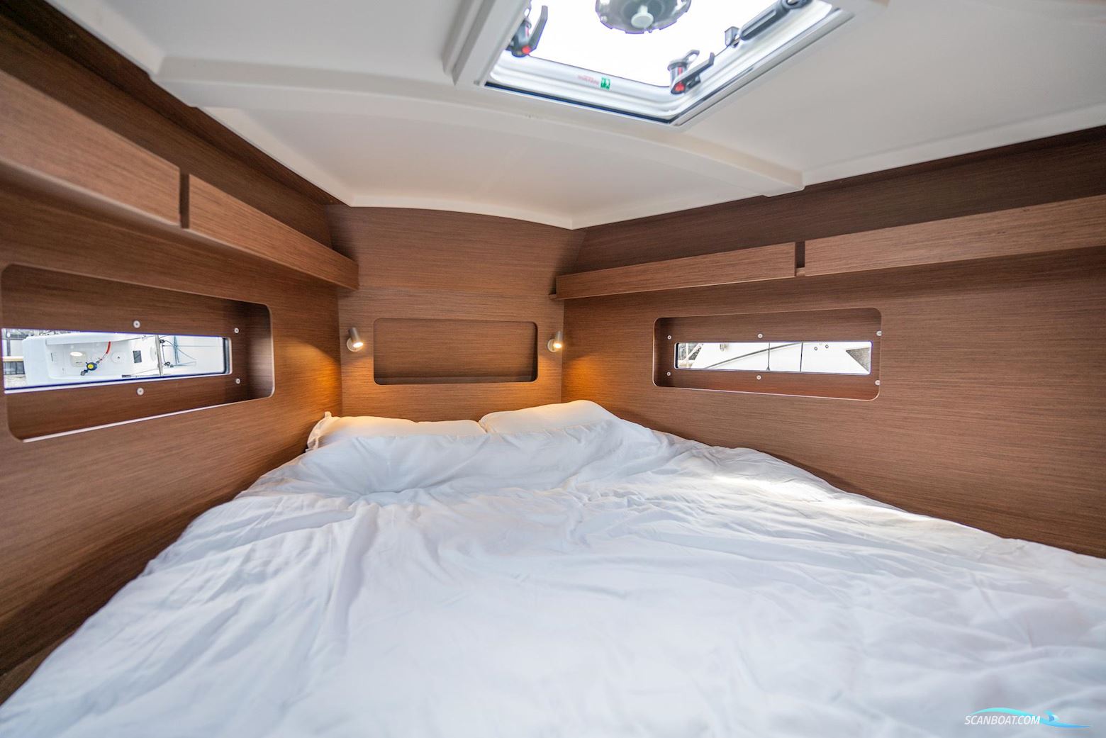 Beneteau Oceanis 37.1