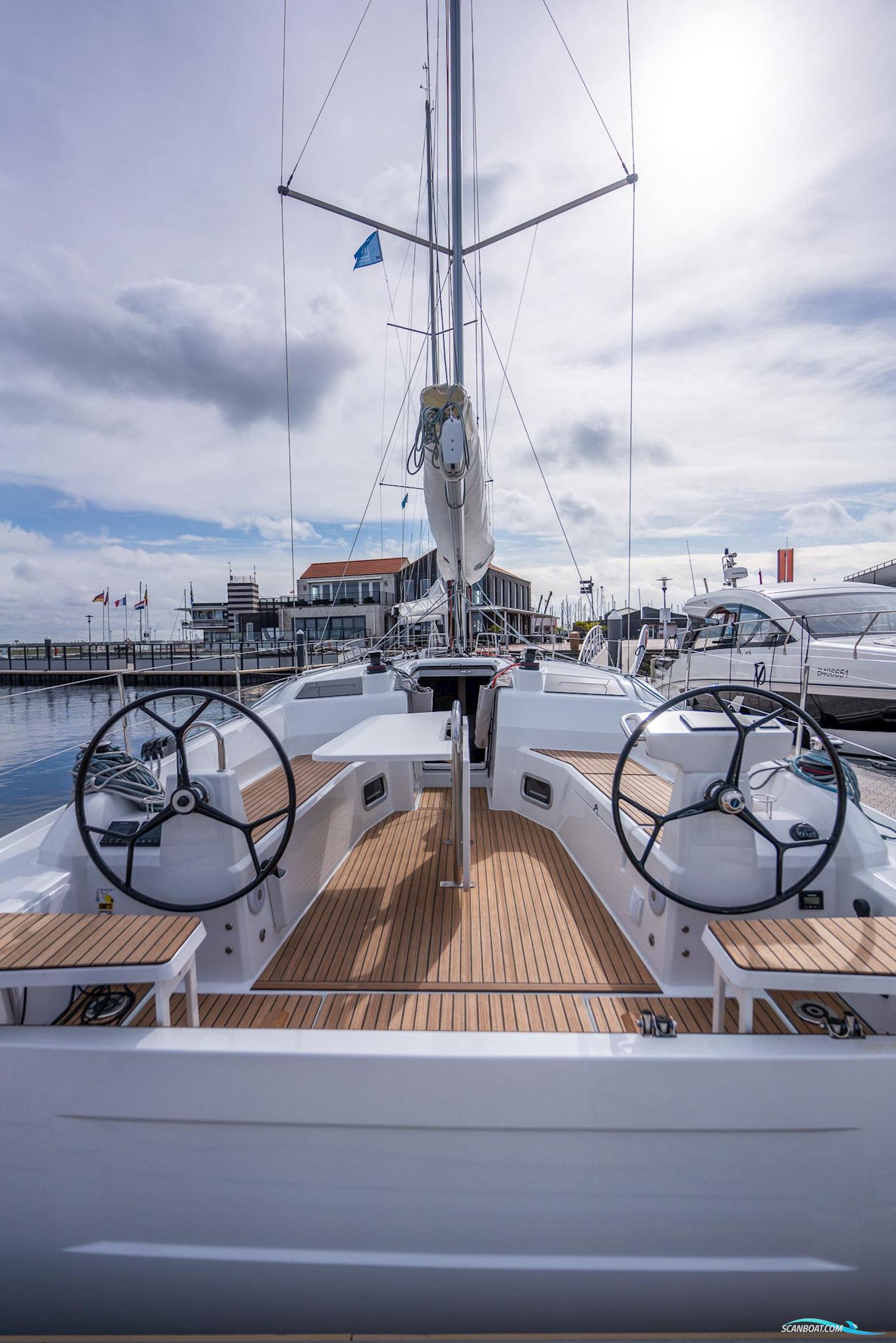 Beneteau Oceanis 37.1